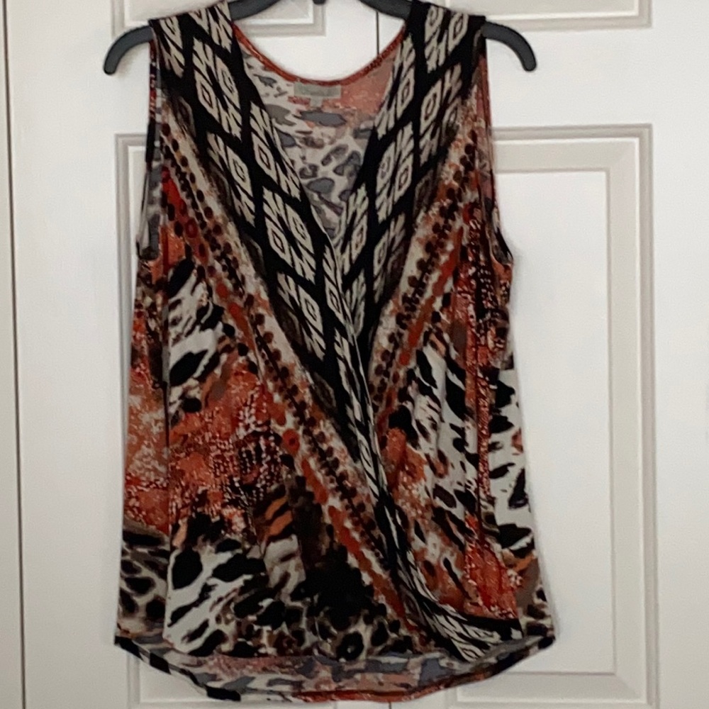 Sleeveless pullover
